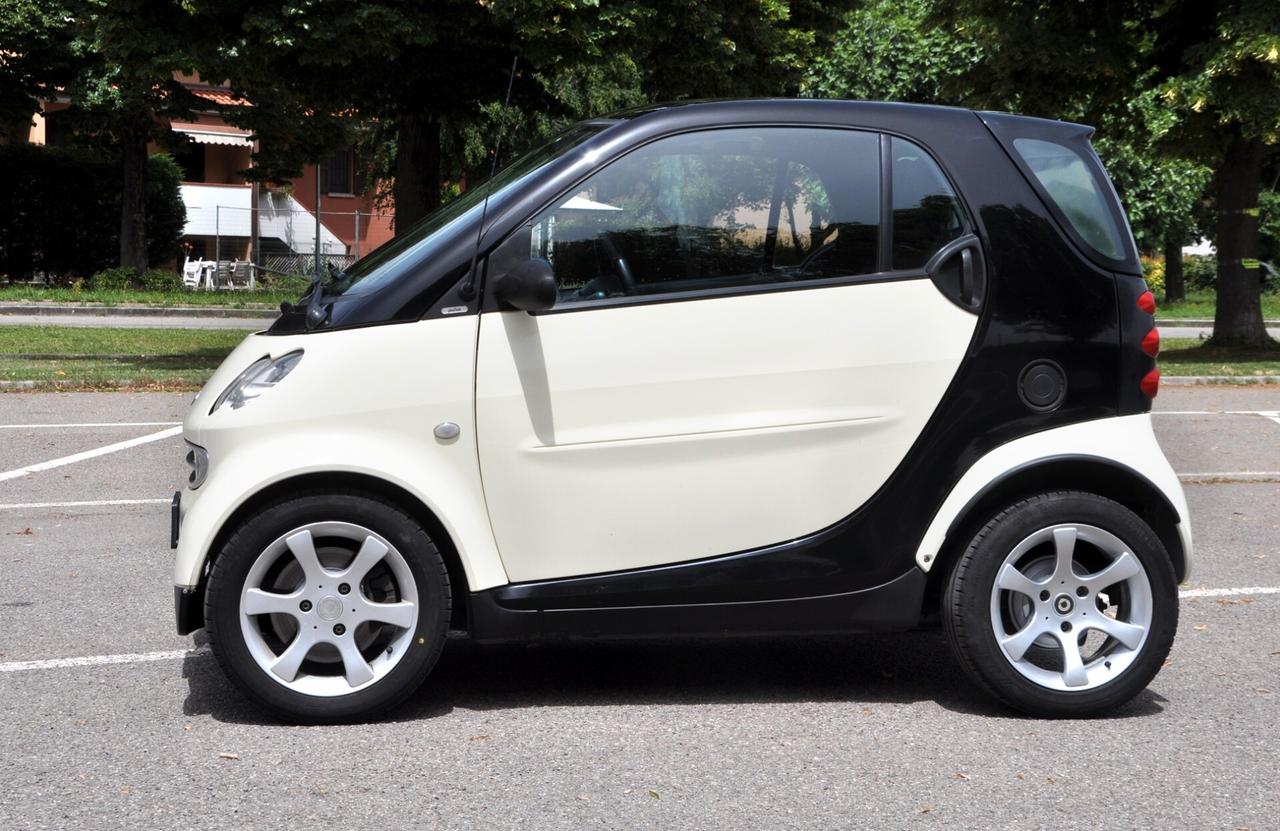 Smart ForTwo 700 coup&amp;eacute; pulse (45 kW)