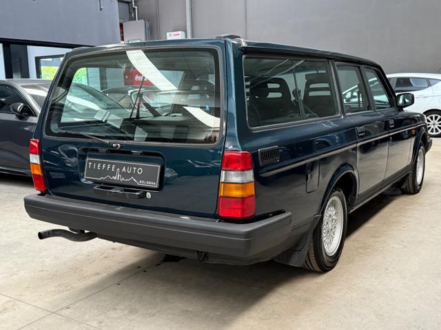 VOLVO 240 2.0 cat Station Wagon Polar