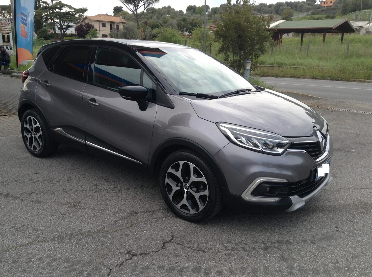 Renault Captur TCe 12V 90 CV Business BELLISSIMA!!! VETRI OSCURATI, CERCHI IN LEGA, NAVIGATORE!!!