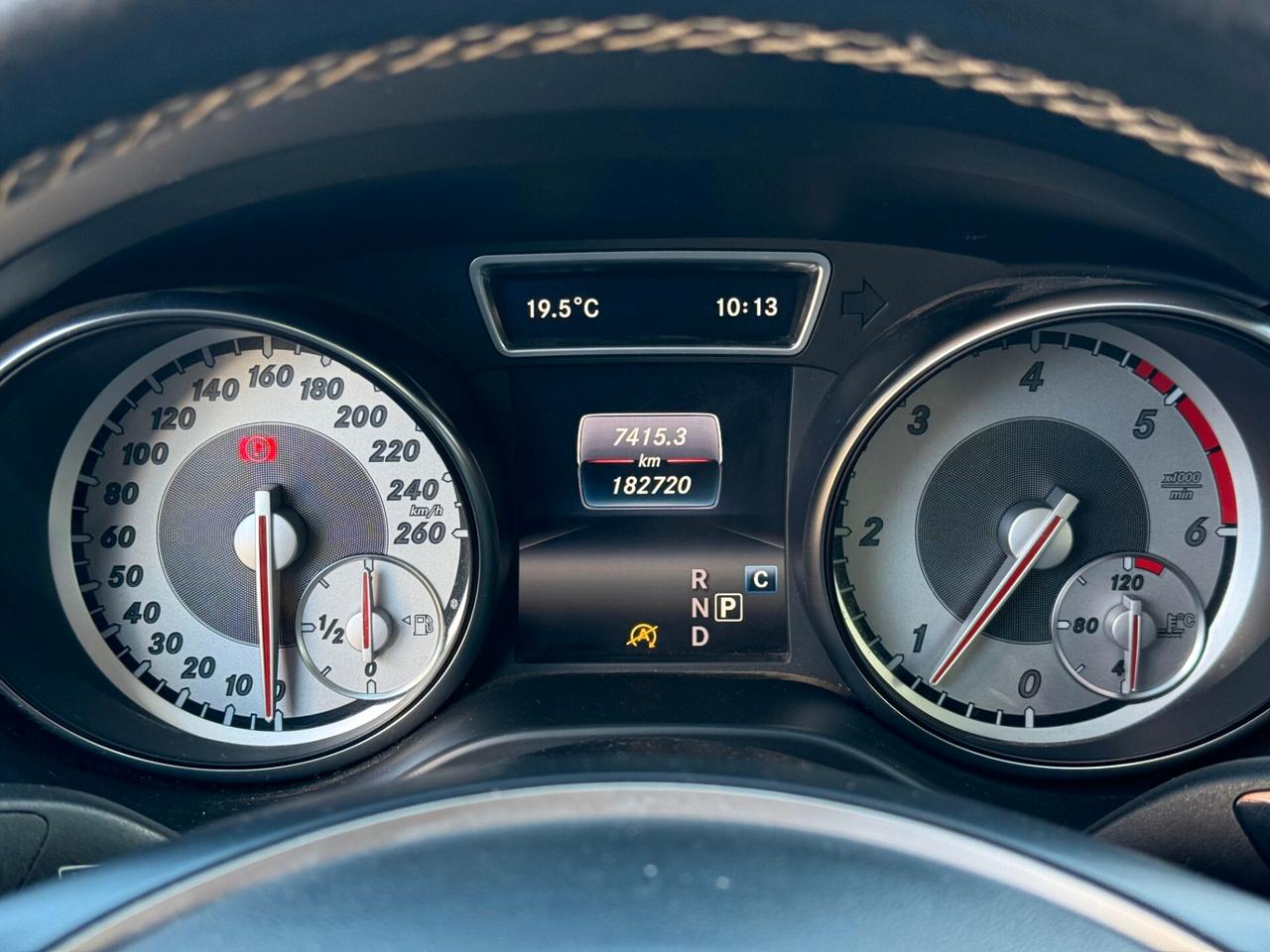 Mercedes-benz GLA 200 d Sport
