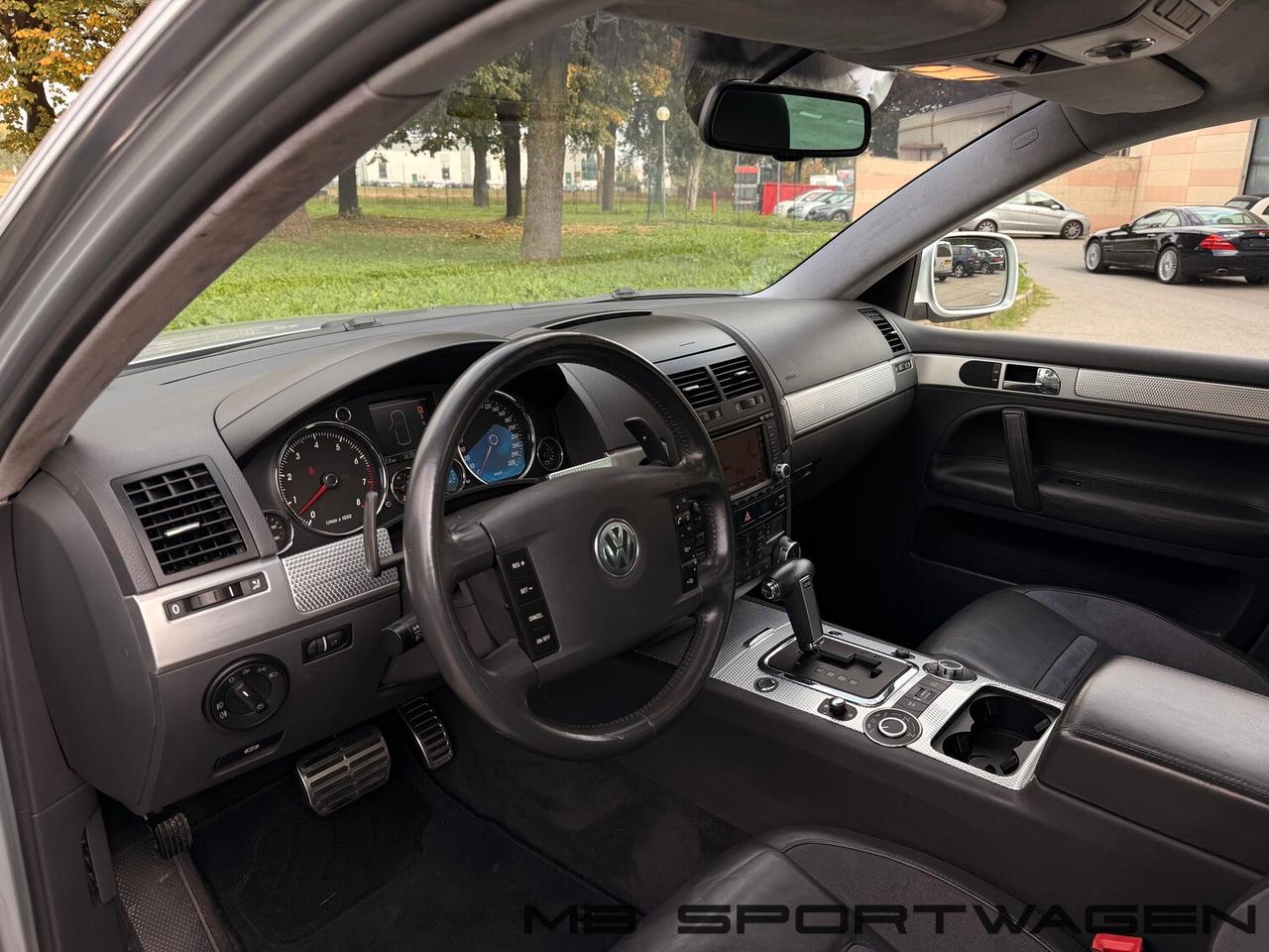 Volkswagen Touareg 6.0 W12 Sport