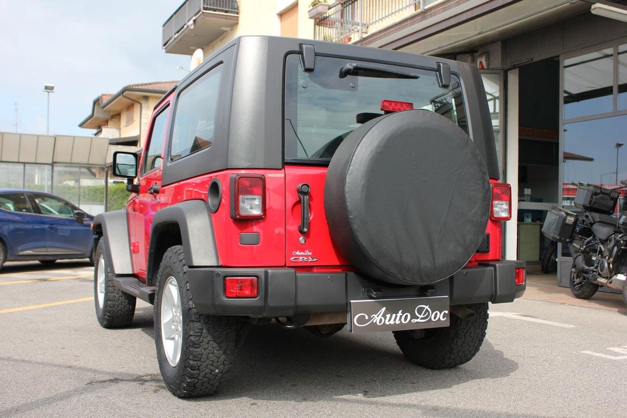 Jeep Wrangler 2.8 CRD Sport Plus Auto - torpedo con hard-top corta
