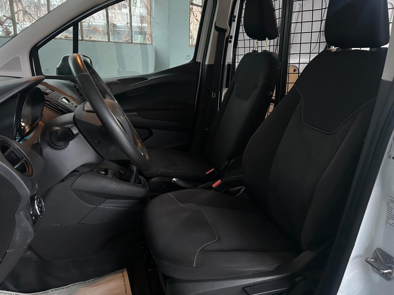 Ford Tourneo Courier 1.5 TDCI 100 CV