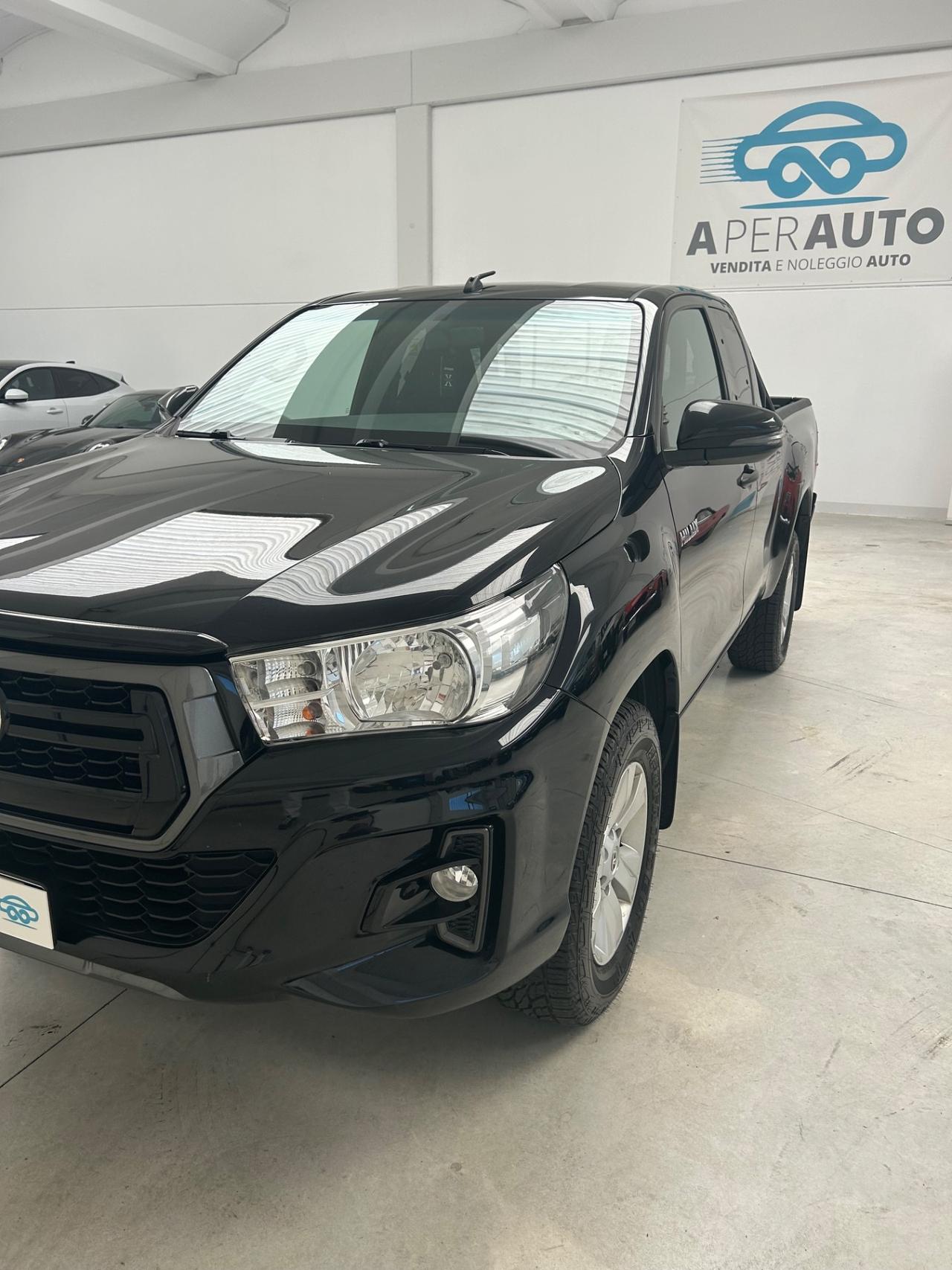 Toyota Hilux 2.4 D-4D 4WD 2 porte Extra Cab Comfort