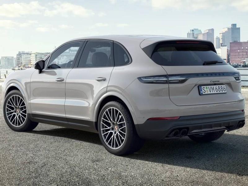 Porsche Cayenne 3.0 platinum edition tiptronic