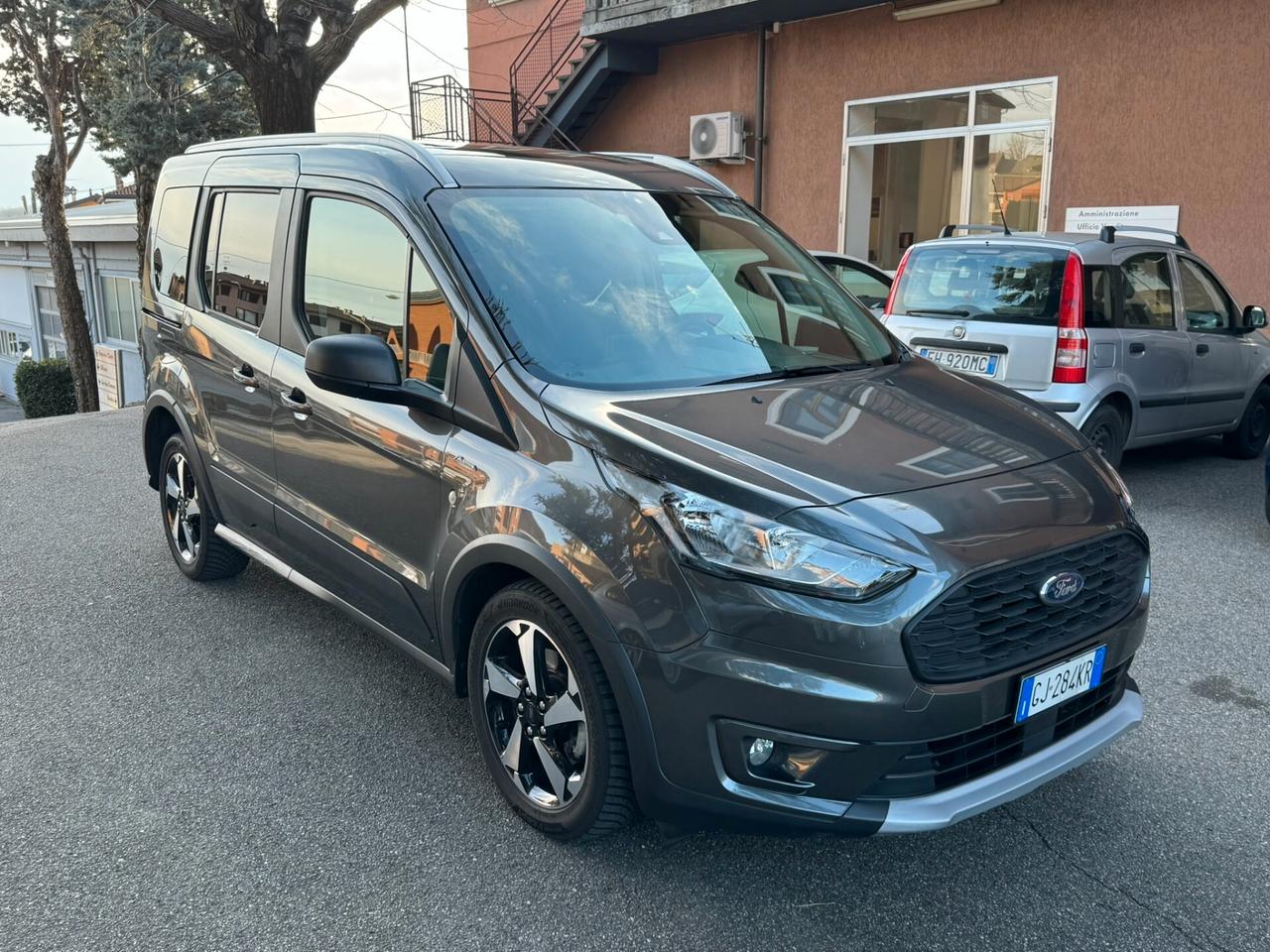 Ford Tourneo Connect Active 1.5 EcoBlue 120 CV Start & Stop Aut. TETTO PANO-CAMERA