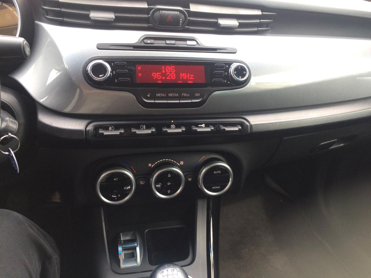 2013 Alfa Romeo Giulietta 1.6 JTDm-2 105 CV Distinctive tagliandata !