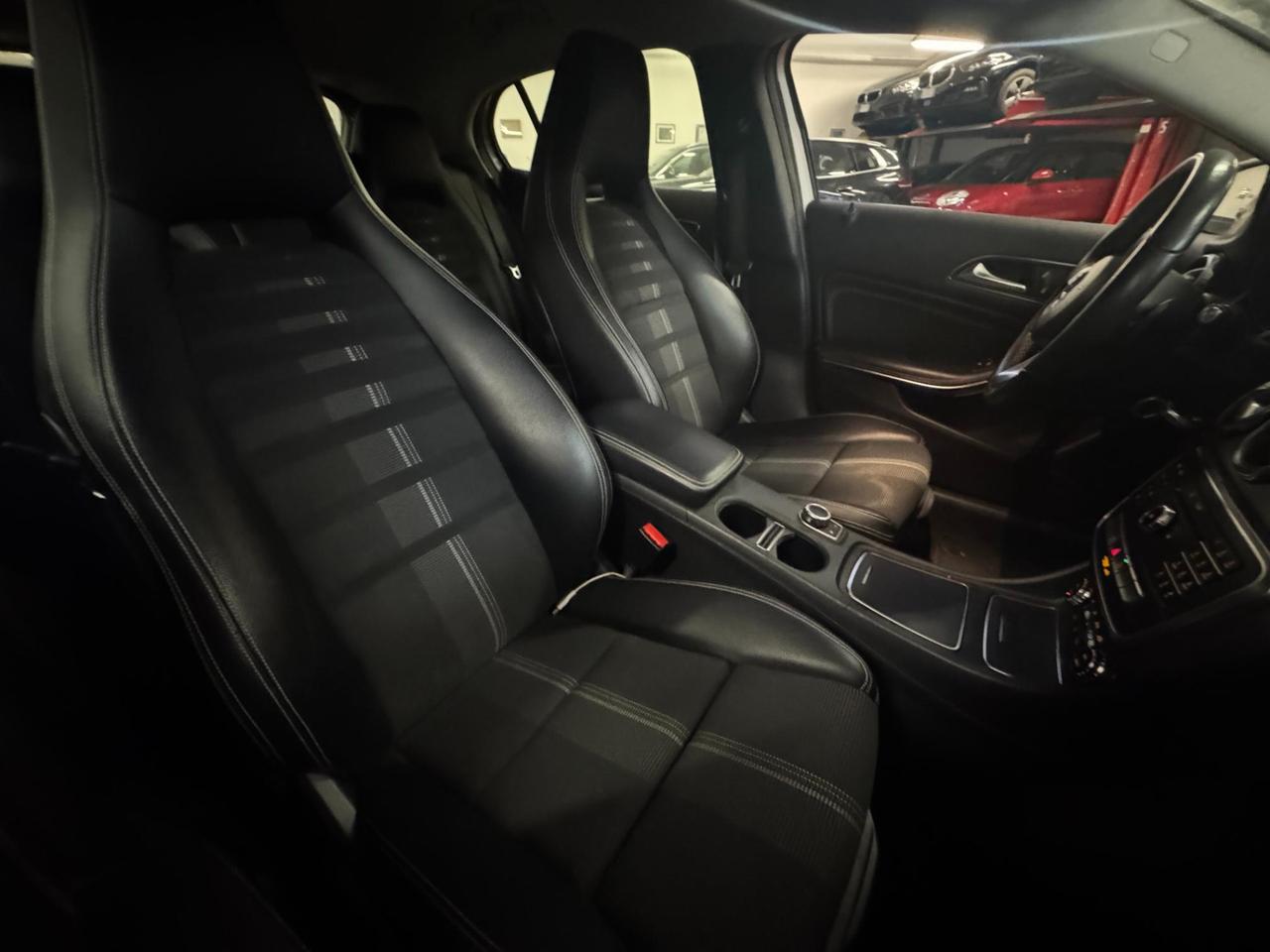 MERCEDES-BENZ GLA 180 d Sport auto UNICO PROPRIETARIO