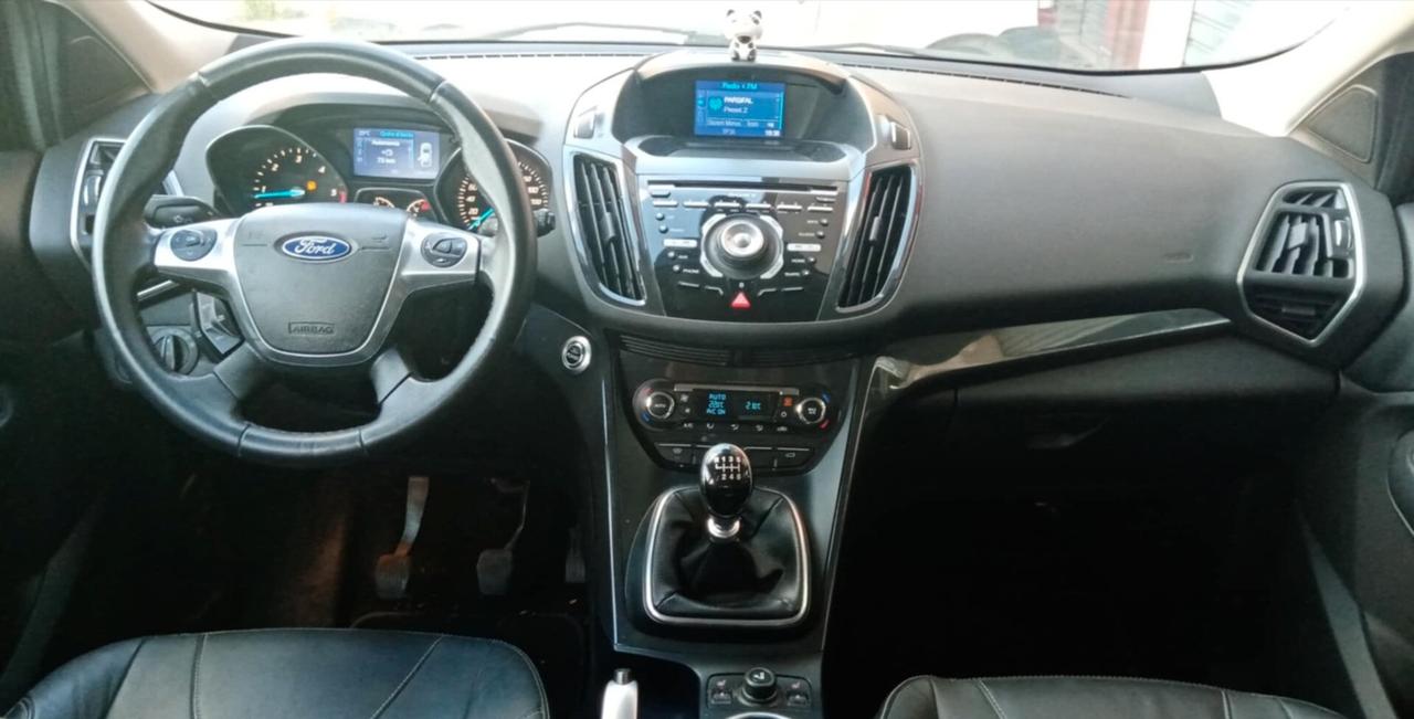 Ford Kuga 2.0 TDCI 140 CV 4WD Titanium
