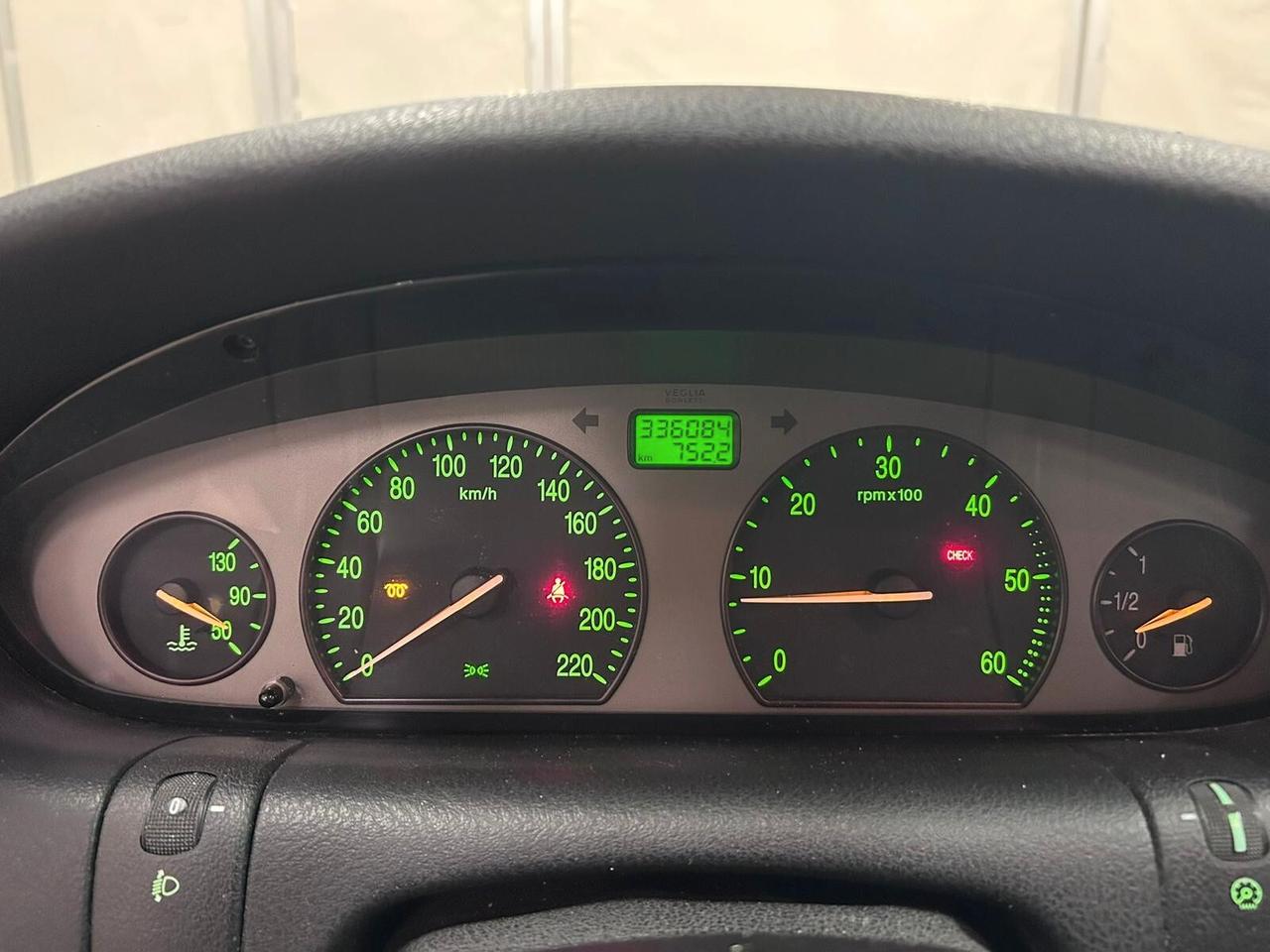 Lancia Lybra 1.9 JTD cat LX