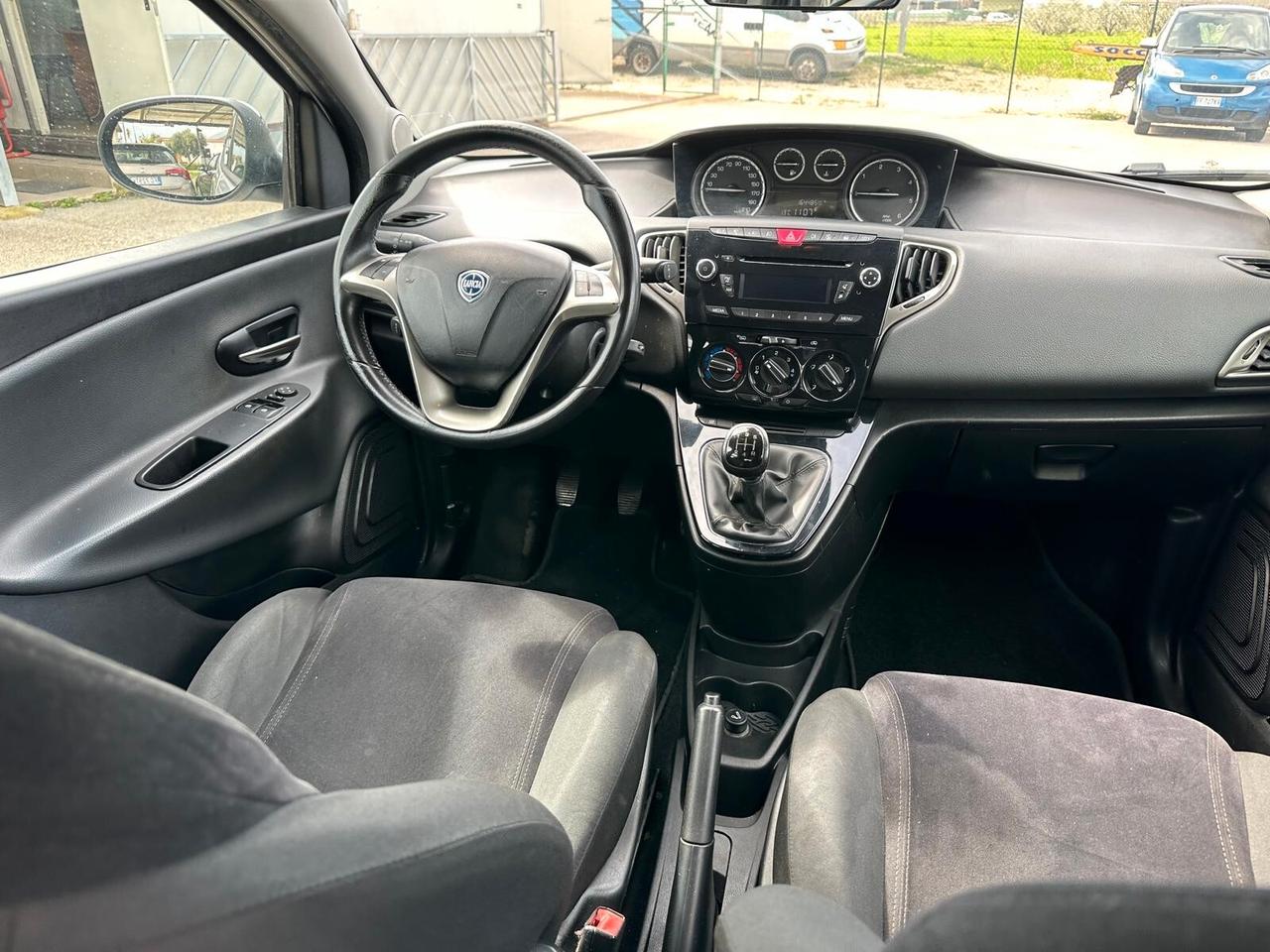 Lancia Ypsilon 1.3 MJT