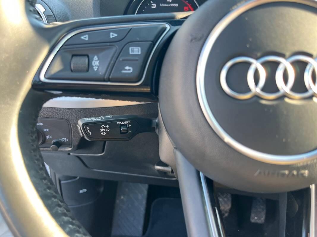 Audi Q2 30 1.6 tdi Admired s-tronic my20