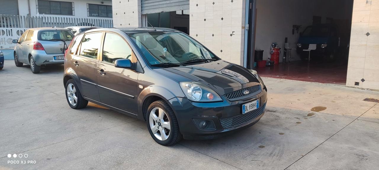 Ford Fiesta 1.4 TDCi 5p. Ghia