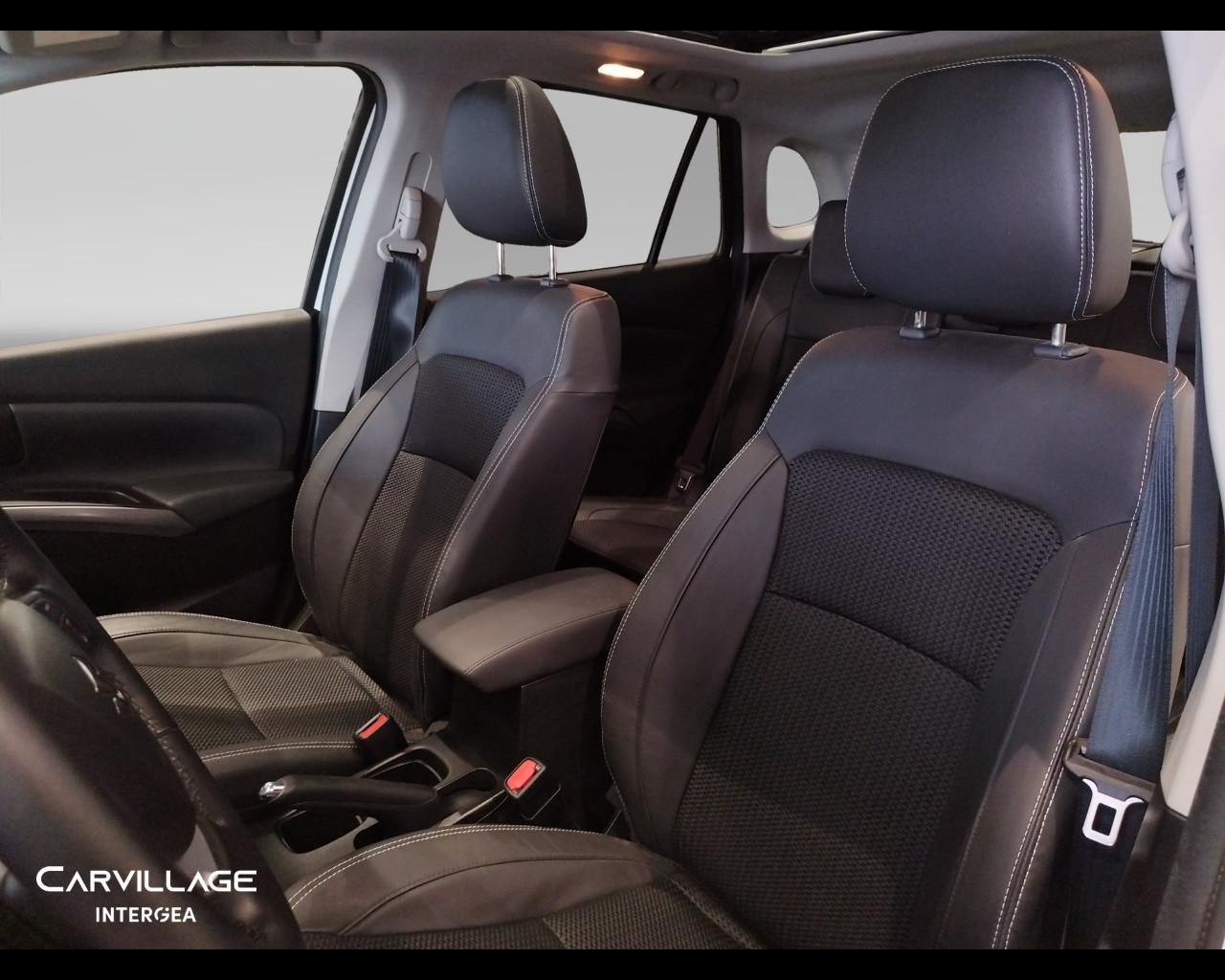 SUZUKI S-Cross 1.5h 140v Starview 2wd at