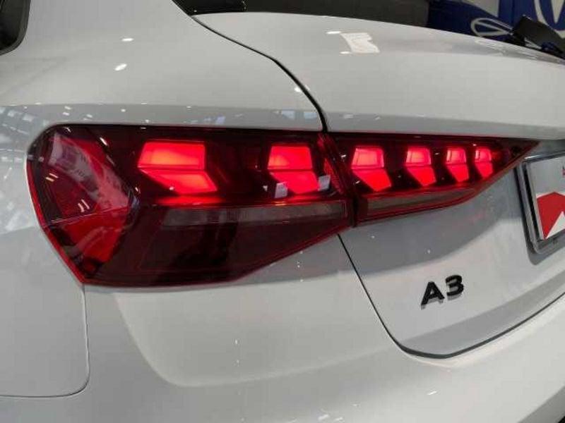 Audi A3 IV 2024 Sportback 35 2.0 tdi S line edition s-tronic