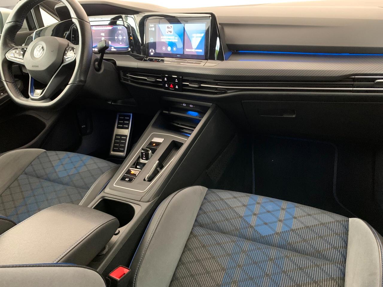 Volkswagen Golf 2.0 TSI DSG 4Motion R