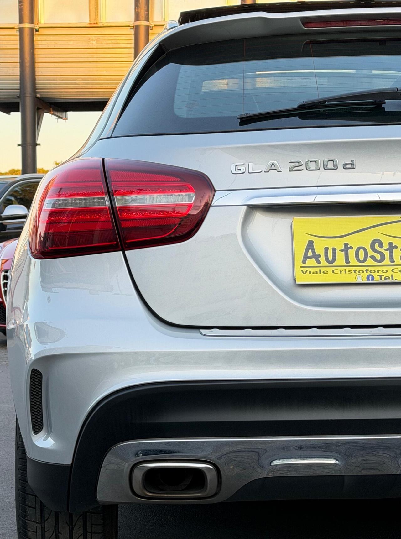 MERCEDES GLA 200D PREMIUM AMG 4 MATIC