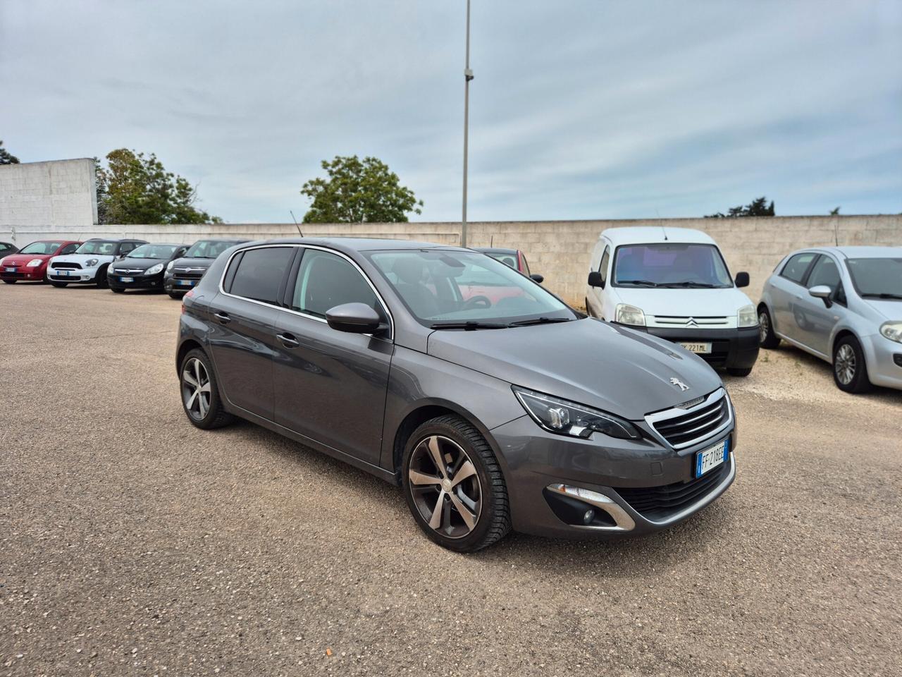 Peugeot 308 BlueHDi 120 S&S Allure Berlina