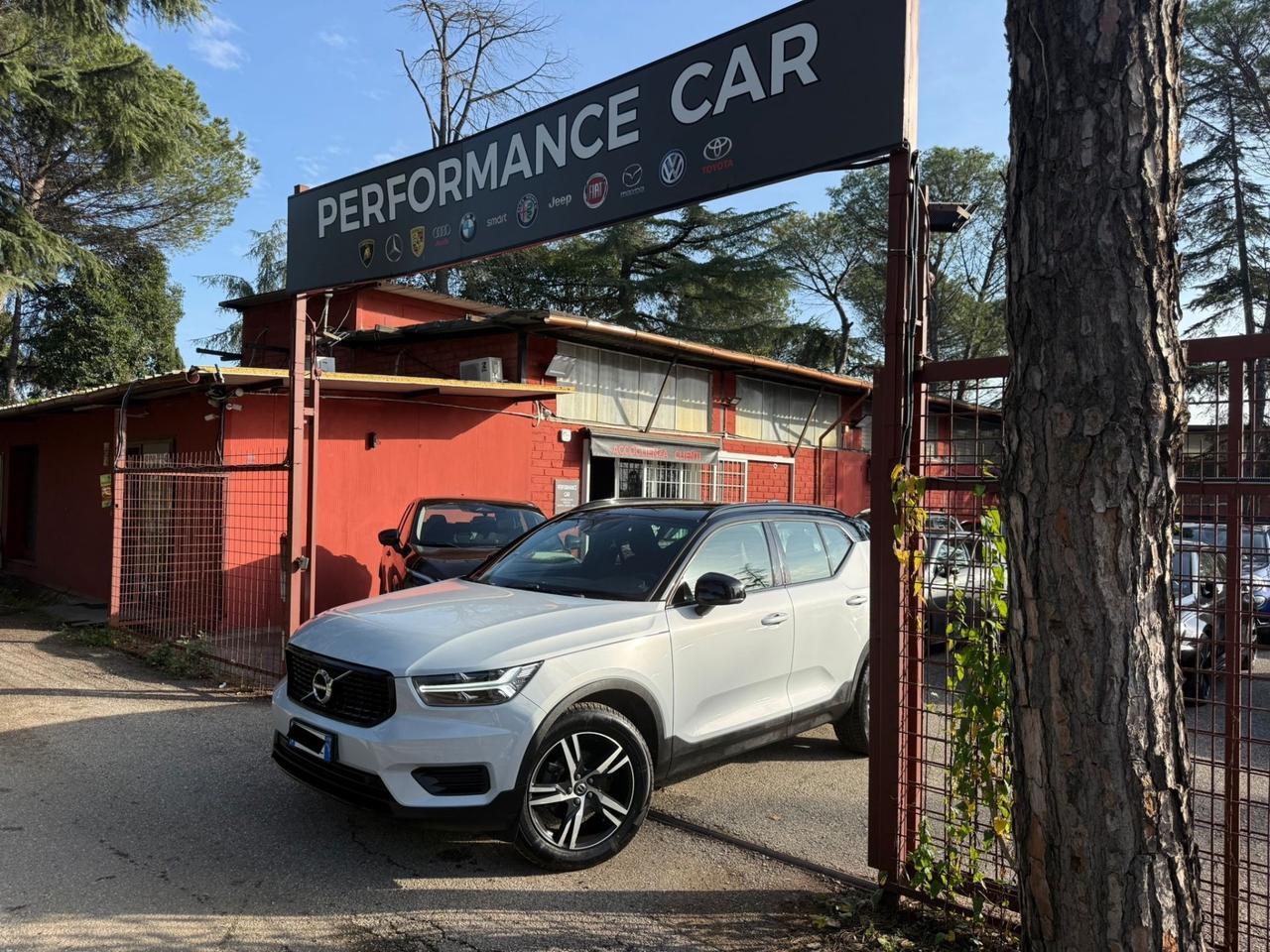 Volvo XC40 T3 Geartronic R-design LED KAMERA FULL *PROMO*