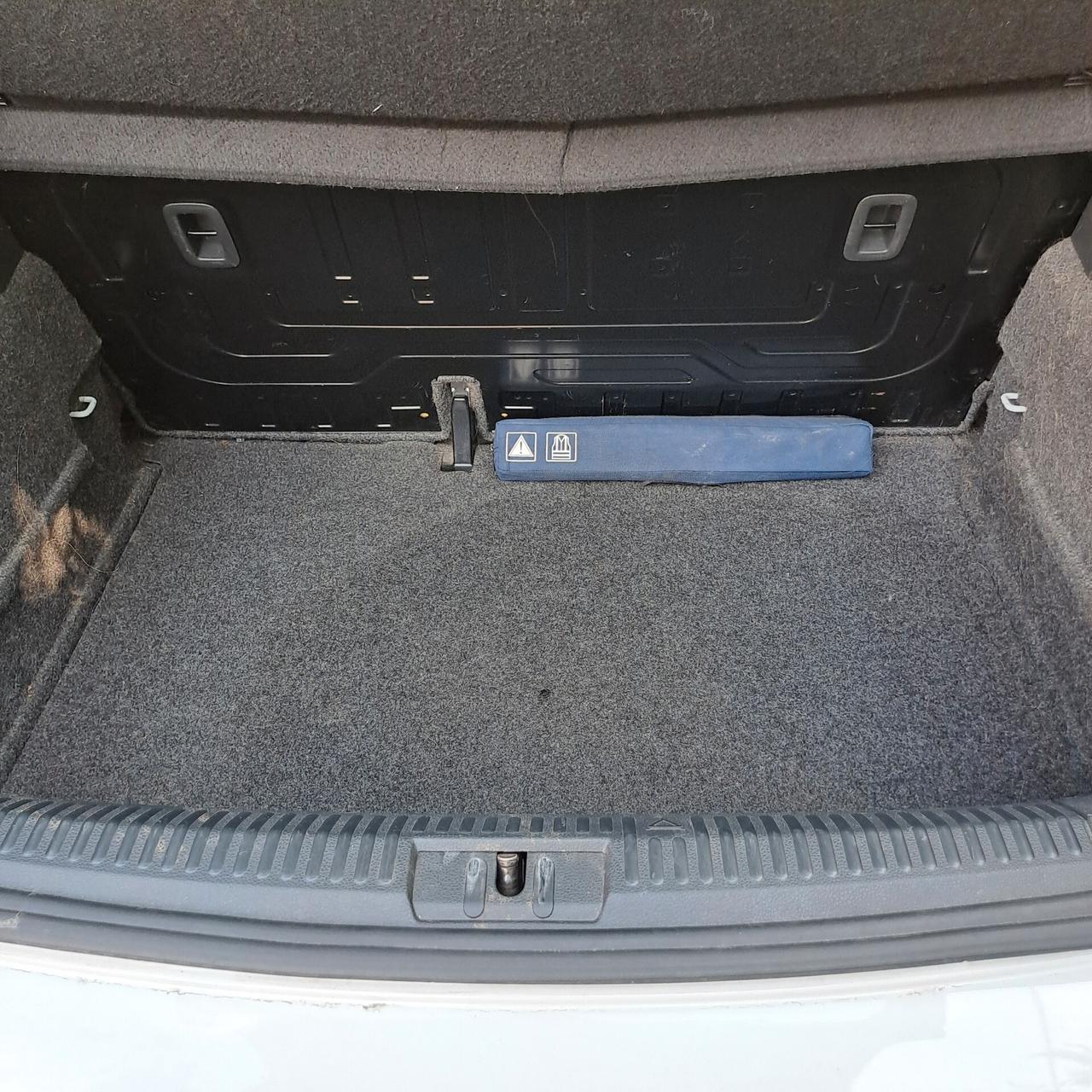 VW POLO 1.0 - NEOPATENTATI