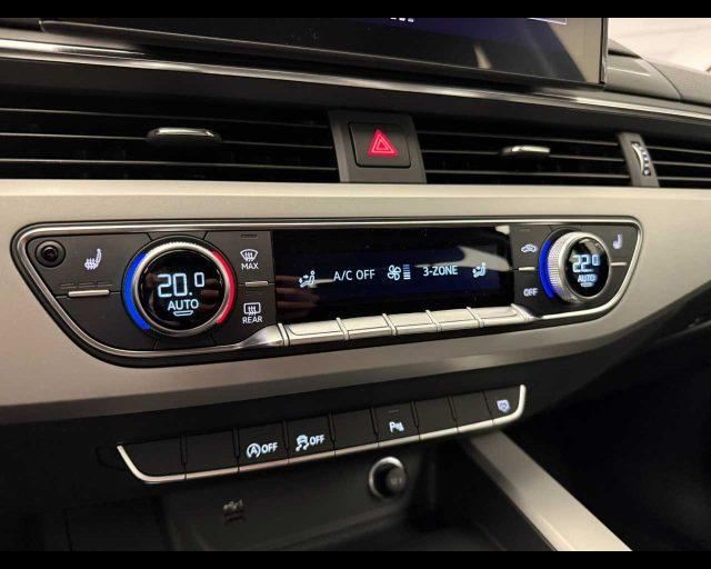 AUDI A4 Avant 30 TDI/136 CV S tronic Business Advanced