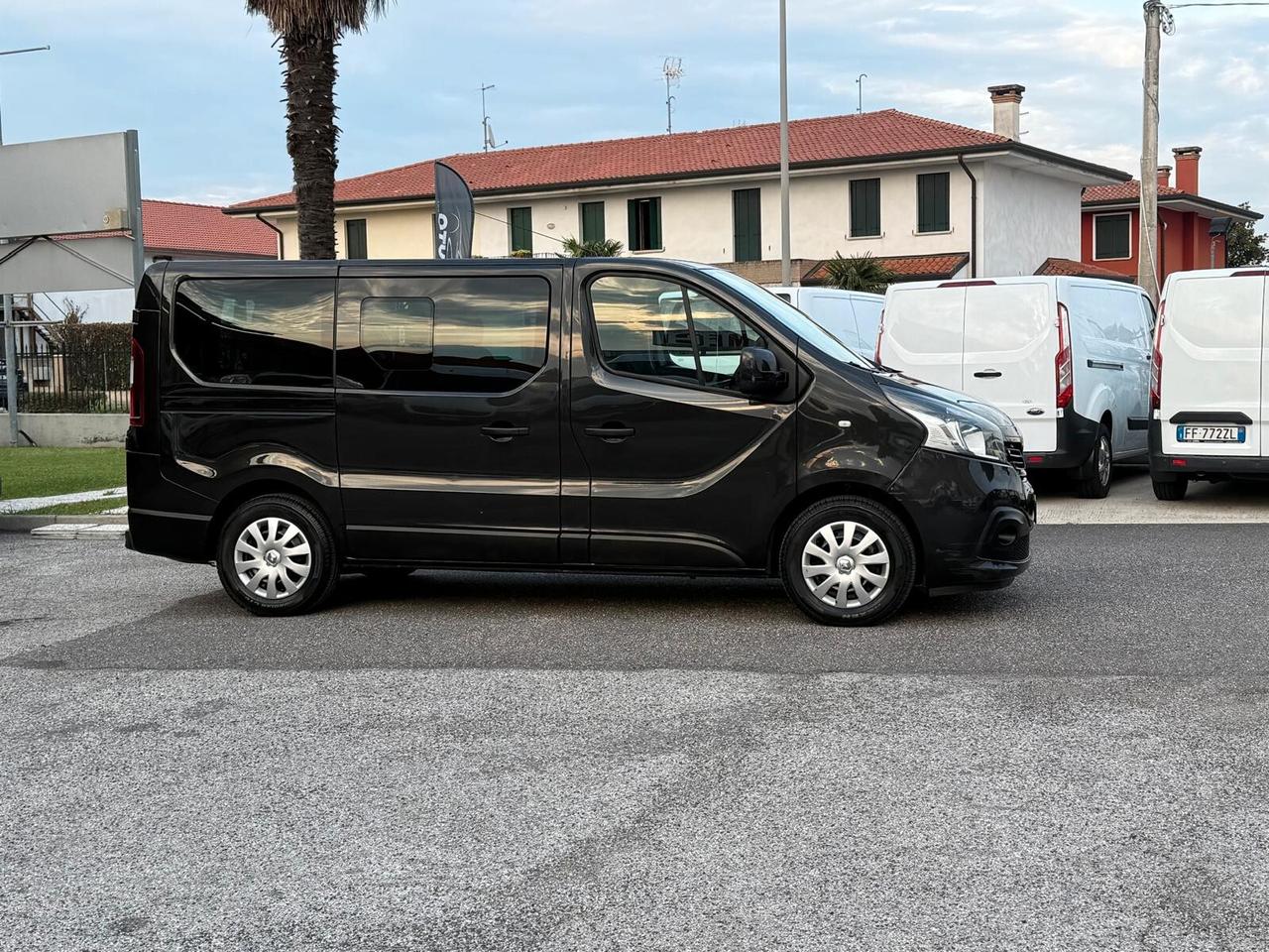 Renault Trafic 9 POSTI 1.6 dCi 95CV prezzo ivato