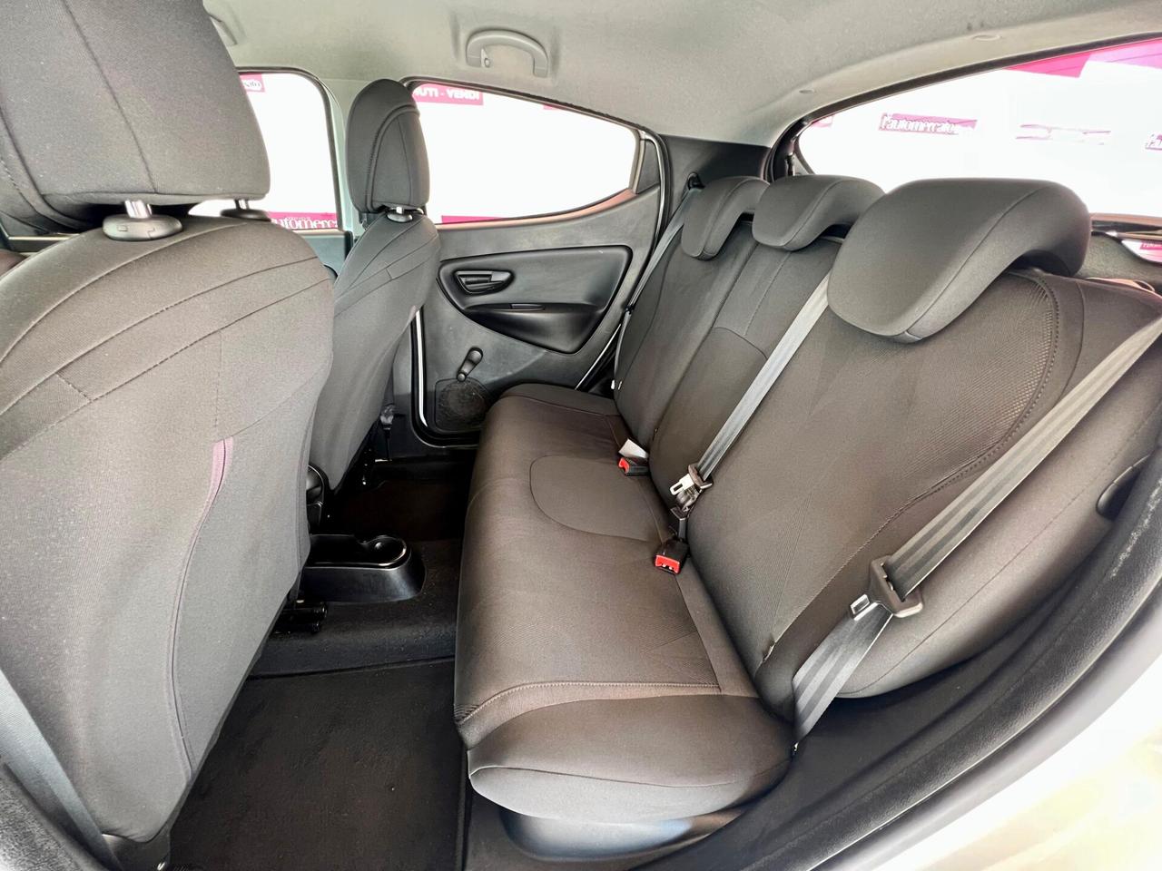 LANCIA Ypsilon 3ª serie Ypsilon 1.2 69 CV 5 po...