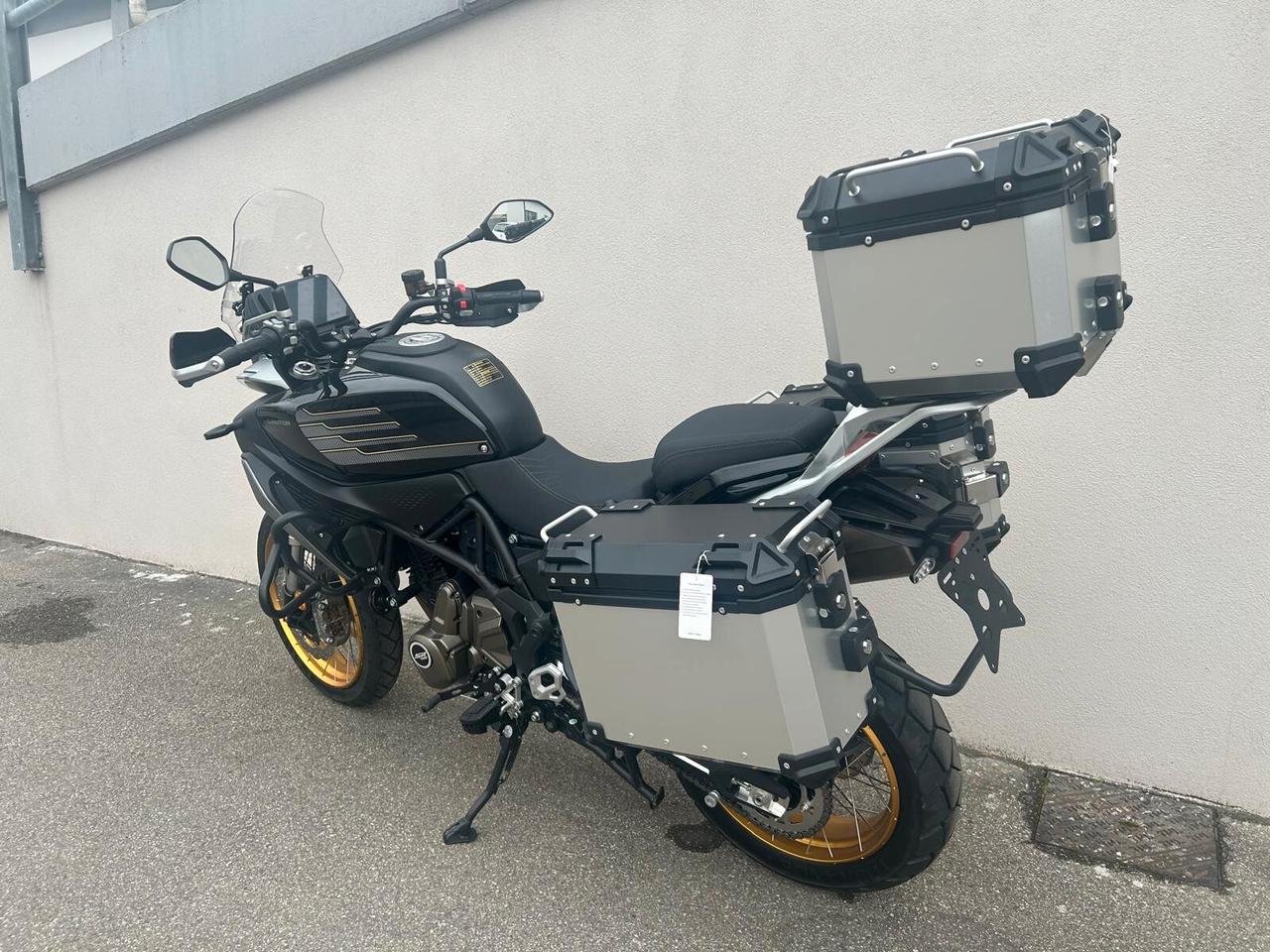 Qj Motor STR 700 SX PRONTA CONSEGNA IN PROMOZIONE