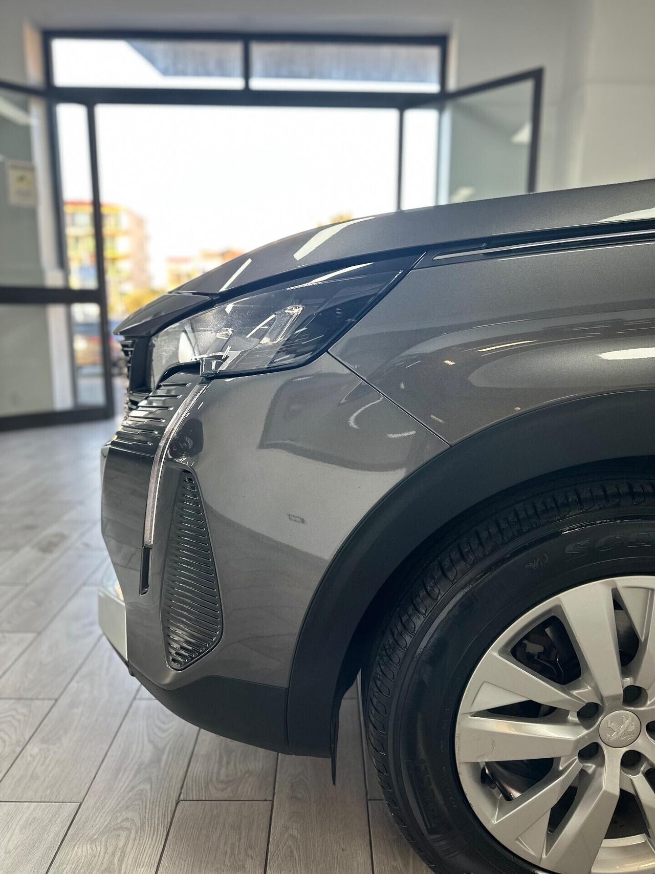 Peugeot 3008 1.5 130cv