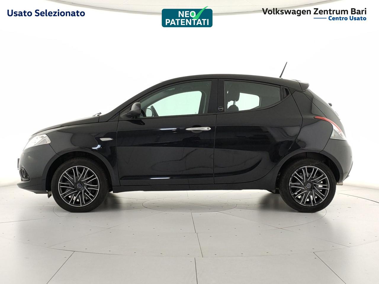 Lancia Ypsilon 1.0 firefly hybrid gold s&s 70cv
