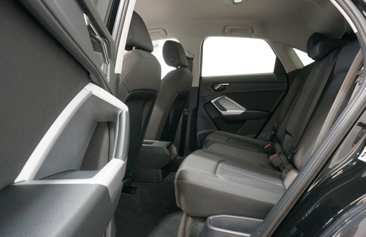 Audi Q3 35 Tdi Sportback S line edition