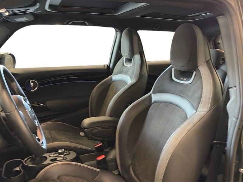 MINI Mini Cooper JCW