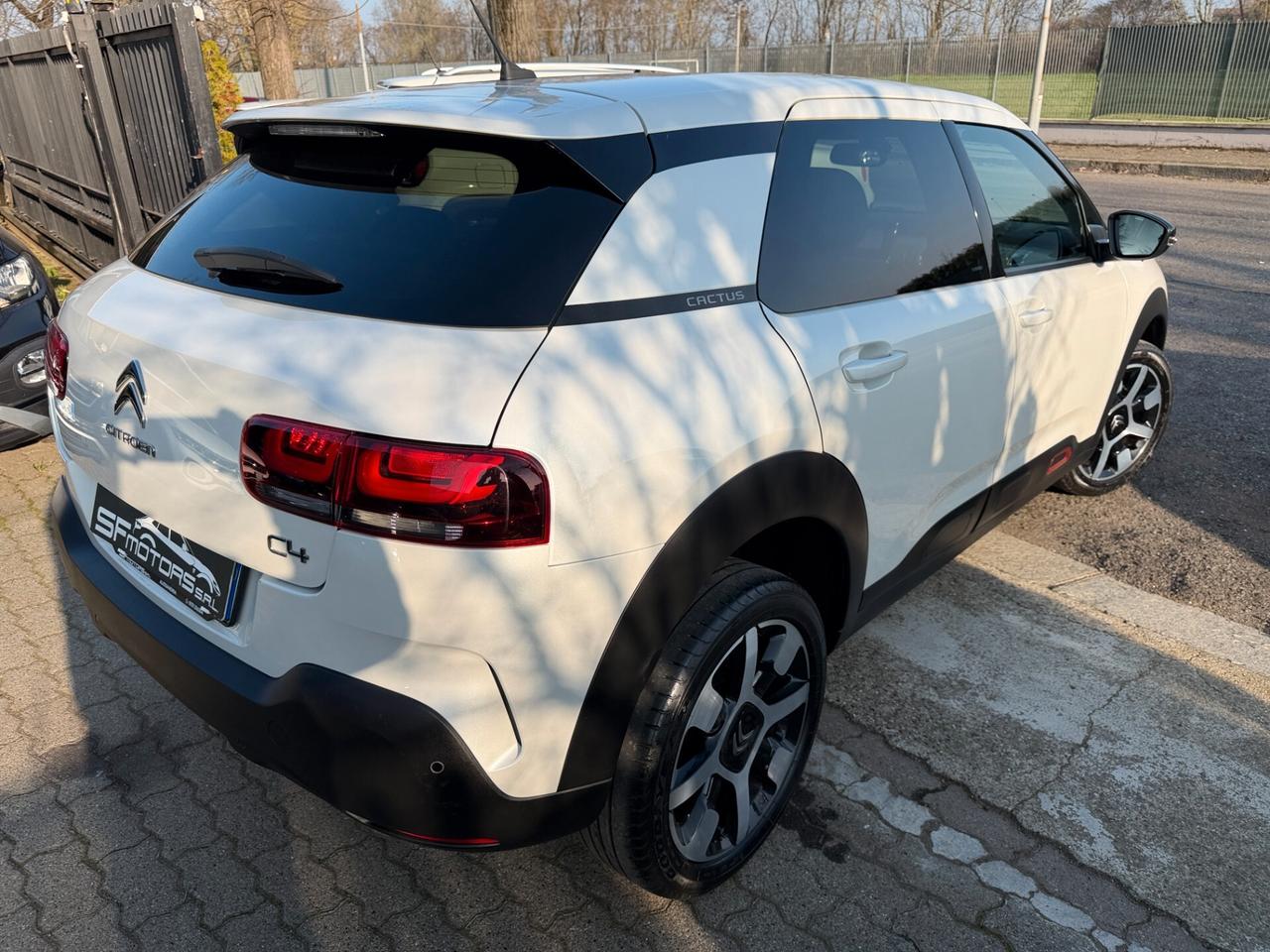 Citroen C4 Cactus BlueHDi 100 S&S Shine Pack