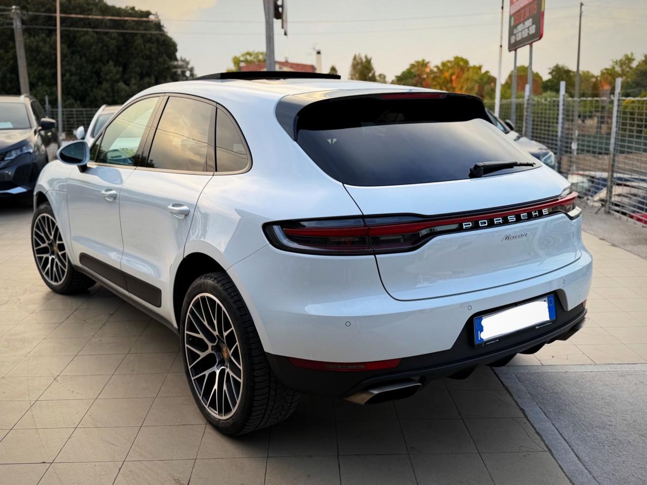 Porsche Macan 2.0 Full Optional Garanzia 12 Mesi