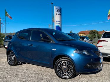 Lancia Ypsilon 1.0 FireFly 5 porte S&S Hybrid Gold Plus