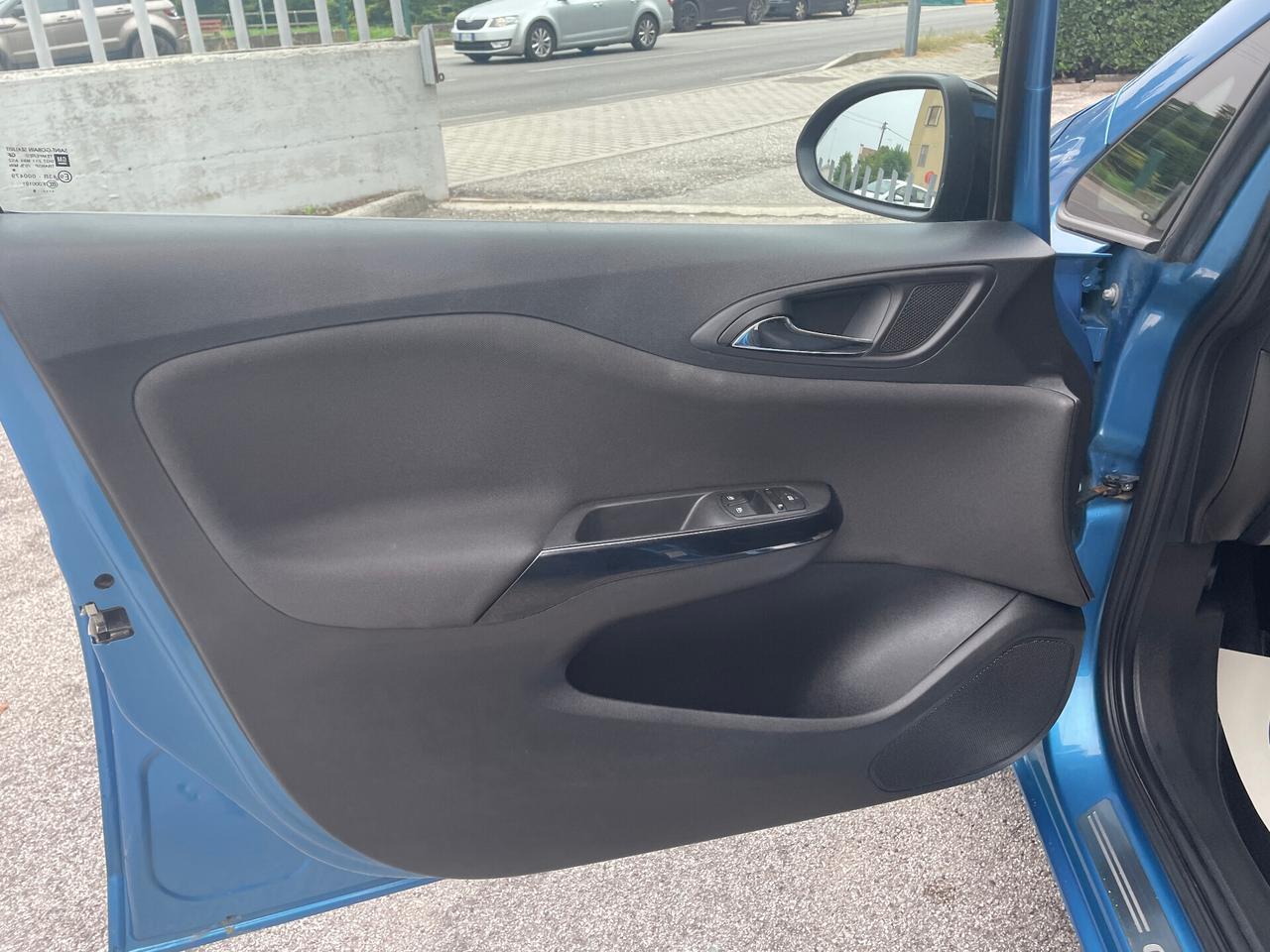 Opel Corsa 1.2 5 porte Black Edition x NEOPATENTATI