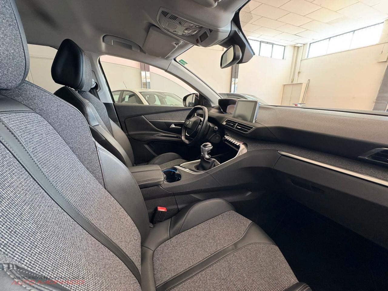 Peugeot 3008 BlueHDi 1.5 130cv Allure - 2020