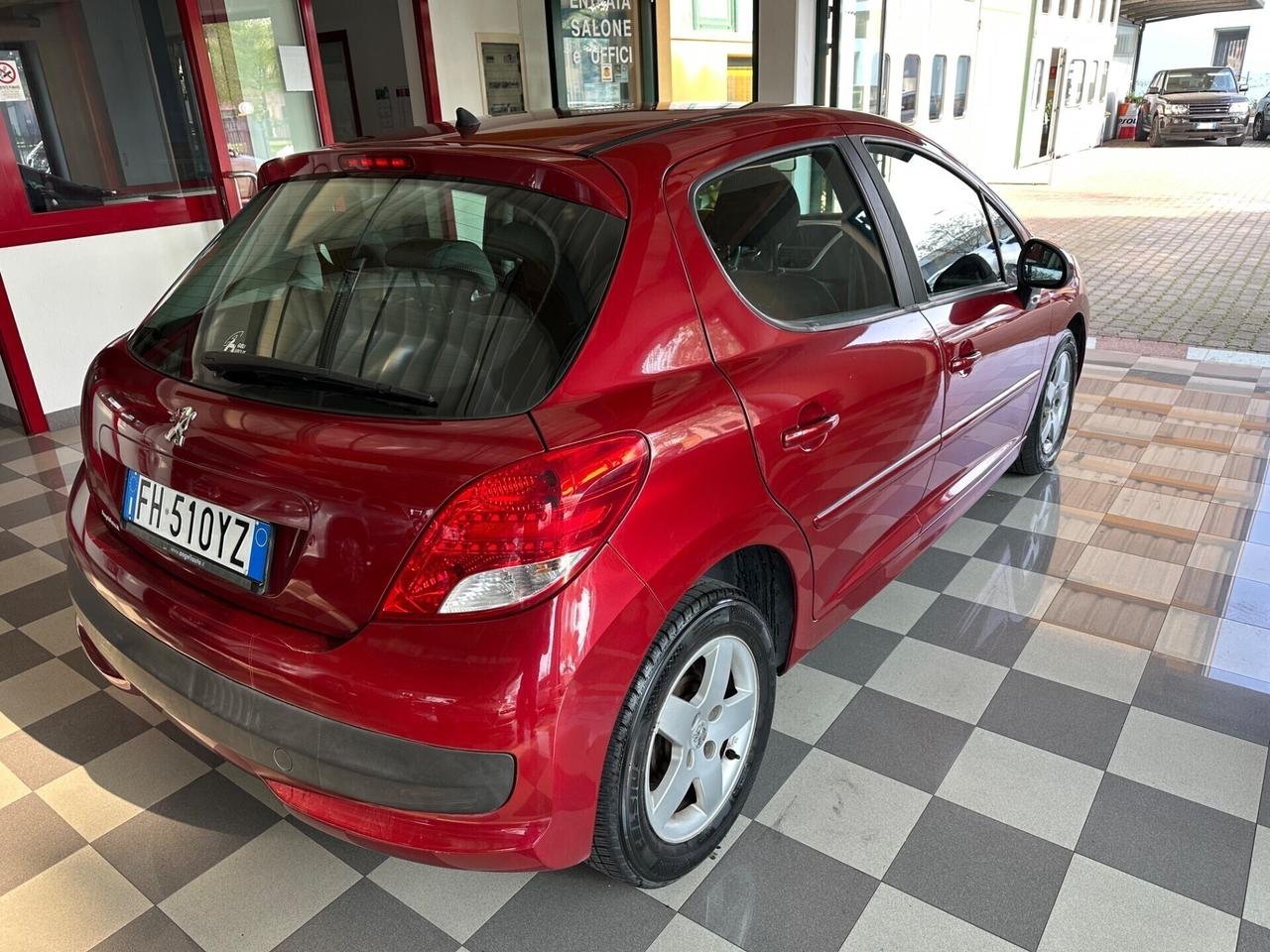 Peugeot 207 1.4 VTi 95CV 5p. Neopatentati