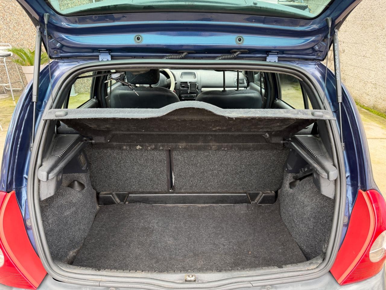 Renault Clio 1.2 BENZINA NEOPATENTATI CONSUMI BASSI