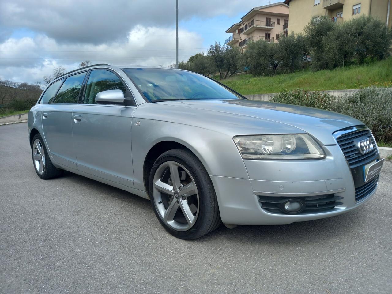 Audi A6 Avant 3.0 V6 TDI quattro tiptronic