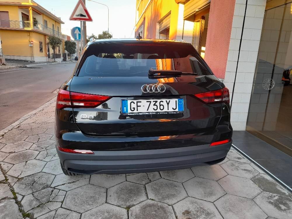 AUDI Q3 2.0 TDI S-TRONIC BUSINESS