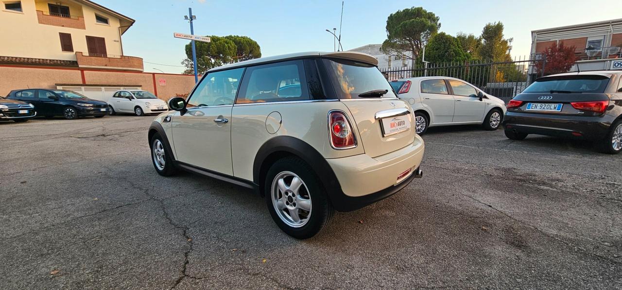 Mini 1.6 16V One D SOLO 103000 km
