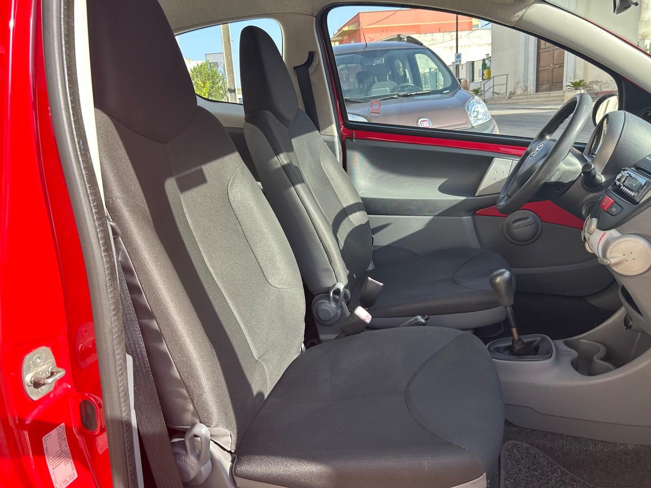 Toyota Aygo 1.0 12V VVT-i 3 porte Sound