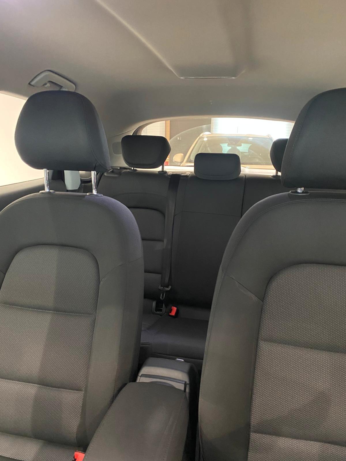 Audi Q3 2.0 TDI 120 CV S tronic line Edition