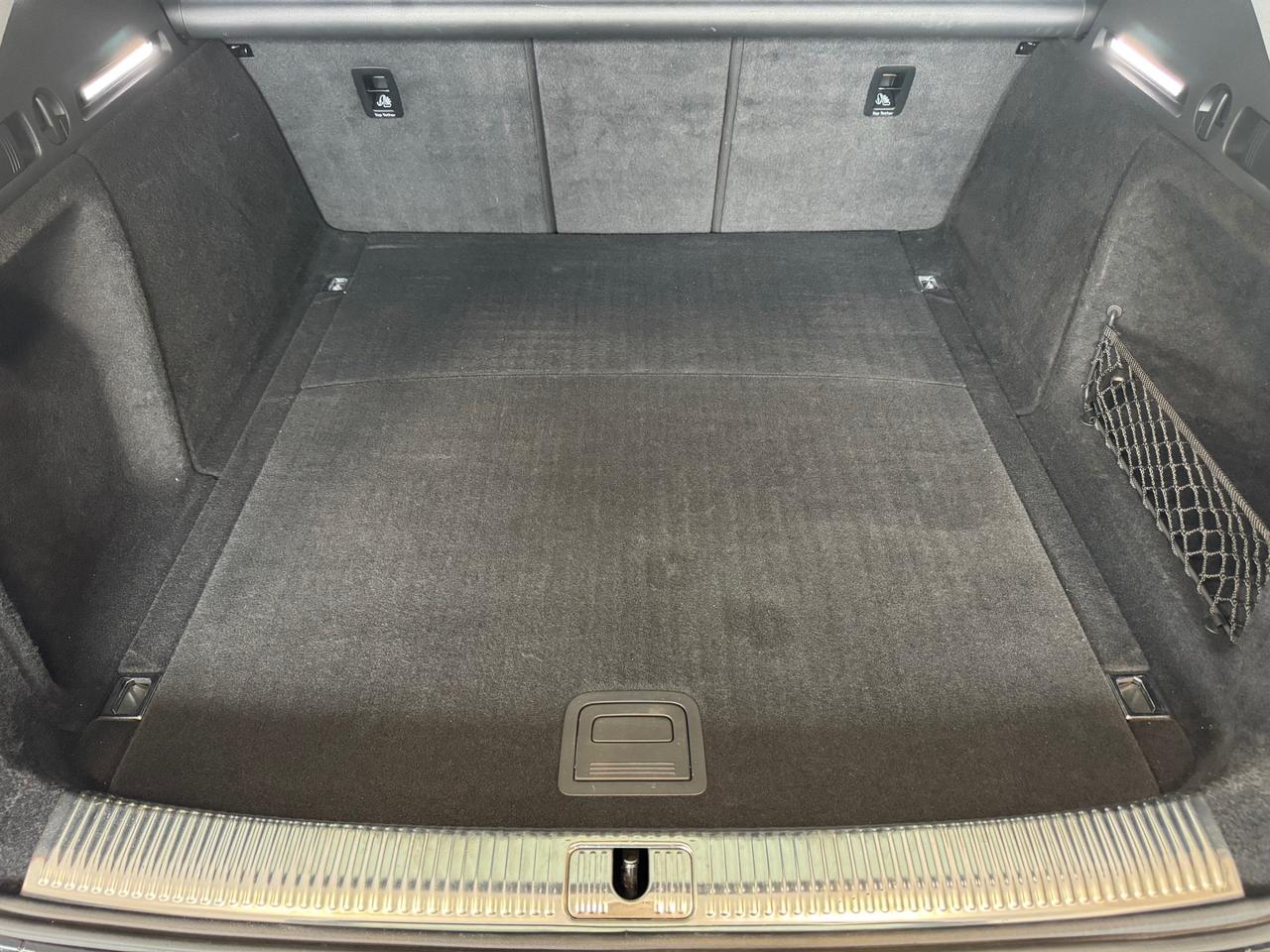Audi A4 Avant 30 2.0 tdi mhev Business Advanced 136cv s-tronic