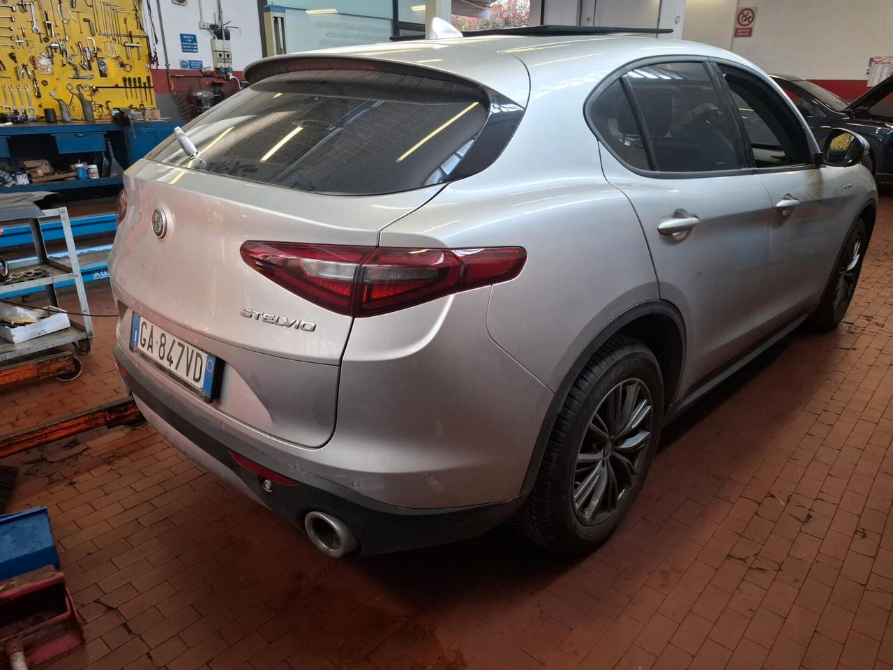Alfa Romeo Stelvio 2.2 T160CV AT8 RWD Business PER COMMERCIANTI