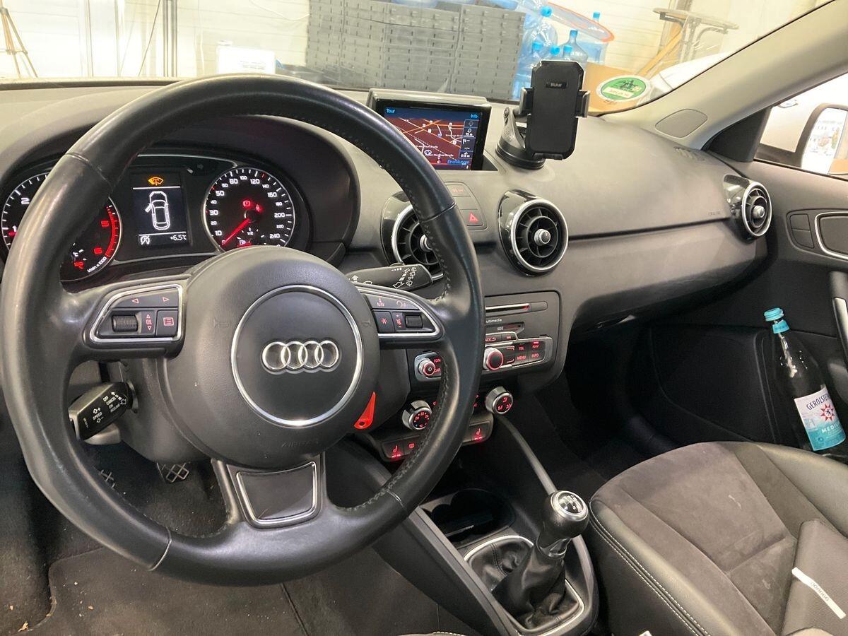 Audi A1 1.6 TDI 115CV SPORT