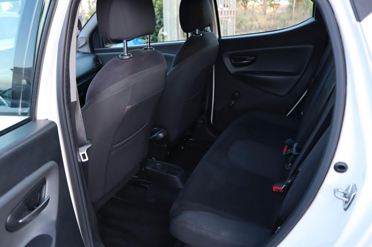 Lancia Ypsilon 1.2 69 CV 5 porte GPL Ecochic Gold