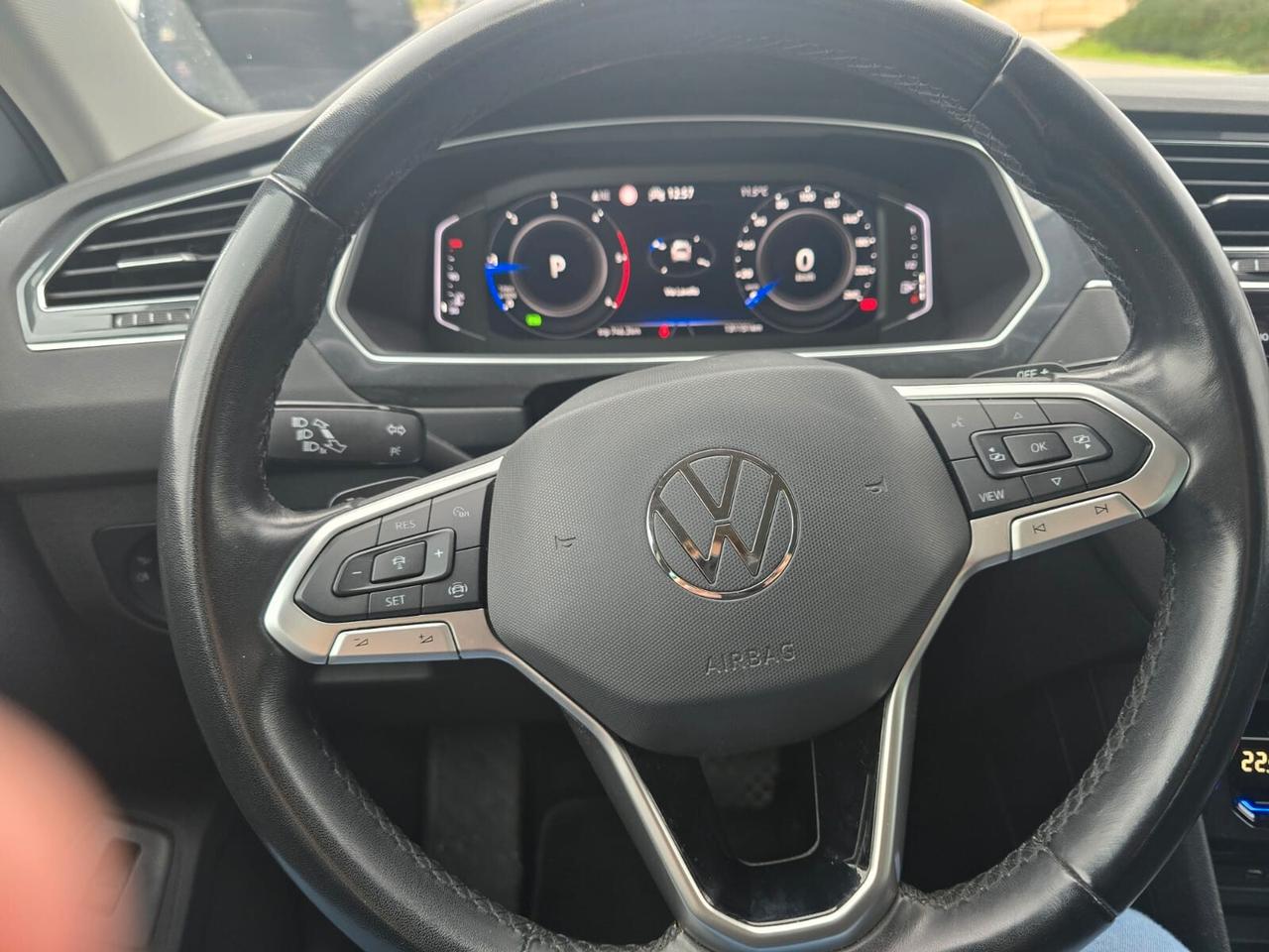 Volkswagen Tiguan 2.0 TDI 150 CV SCR DSG R-Line