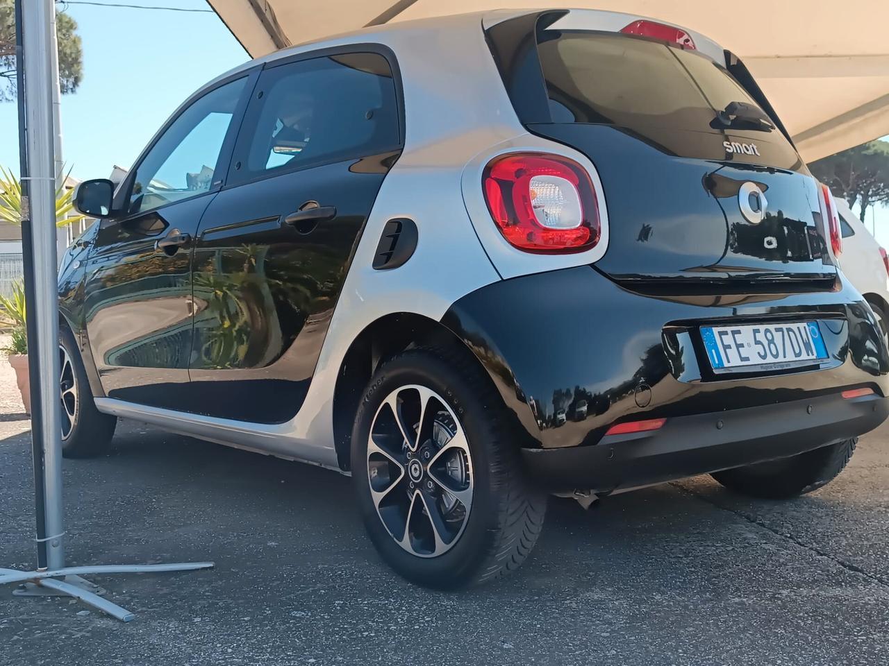 Smart 453 ForFour Km 130.000 2016 Ok Neo Gar Rate